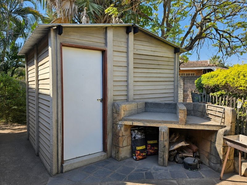 Spacious Fixer-Upper Potential on Corner Stand near Kruger - Photo 8