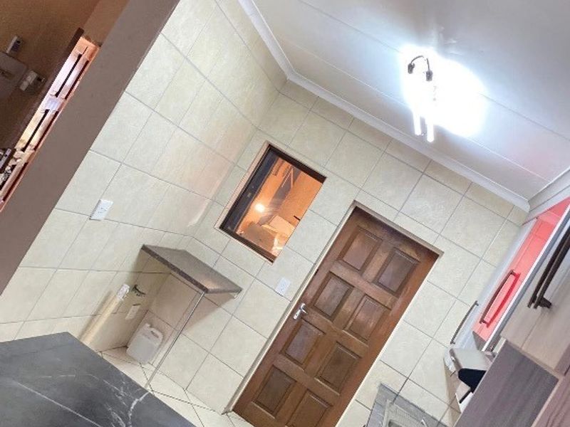 Apartment To Rent in Stonehenge, Nelspruit - Photo 3