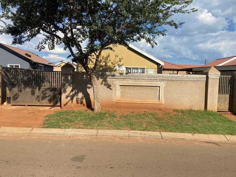 House To Rent in Protea Glen  Ext 26 - Photo 1