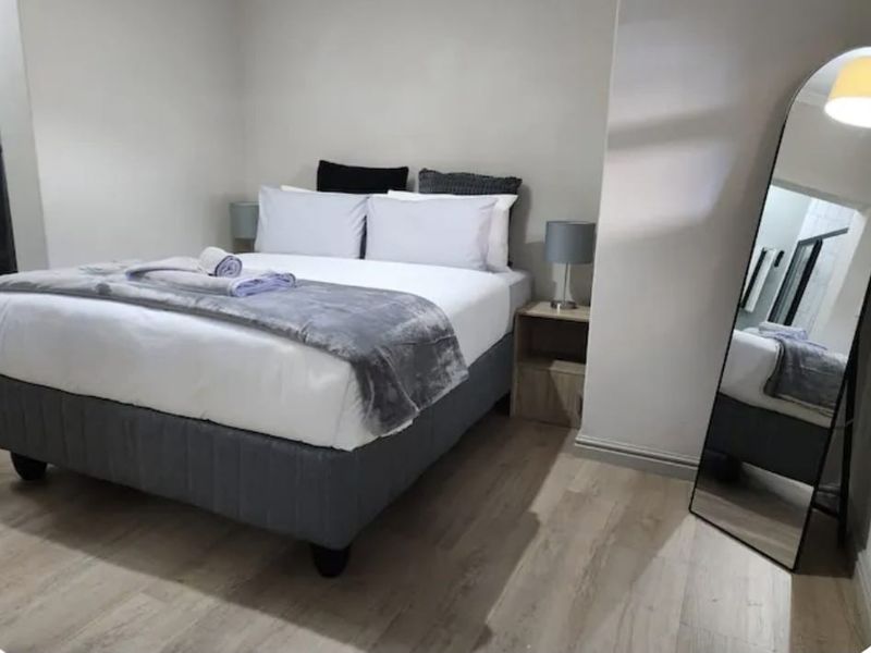 Fully furnished 1 bed apartment - Photo 8