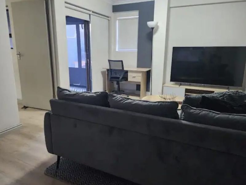 Fully furnished 1 bed apartment - Photo 3