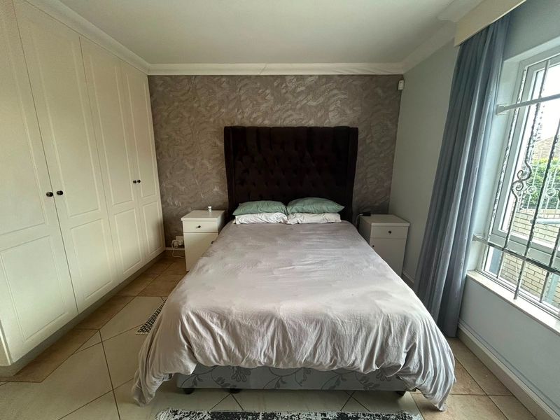 6 Bedroom Tenanted Guest House  Lodge For Sale - Photo 3