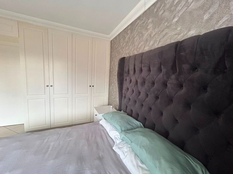 6 Bedroom Tenanted Guest House  Lodge For Sale - Photo 4