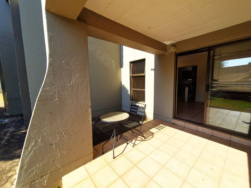 Apartment To Rent in Maroeladal, Randburg - Photo 10