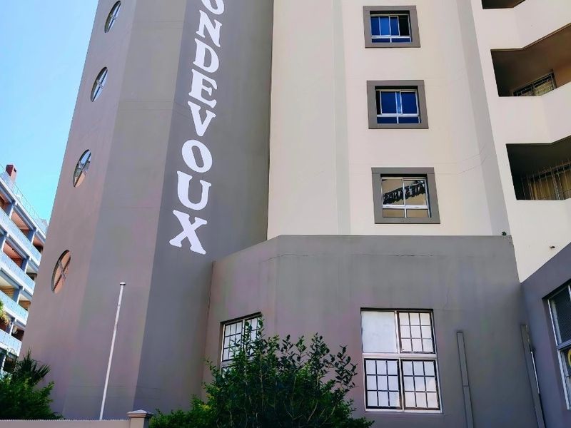 Apartment For Sale in Margate, KwaZulu Natal - Photo 2