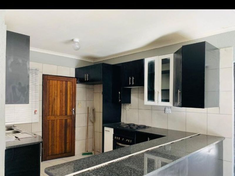 Townhouse For Sale in Middelburg Central, Middelburg - Photo 10