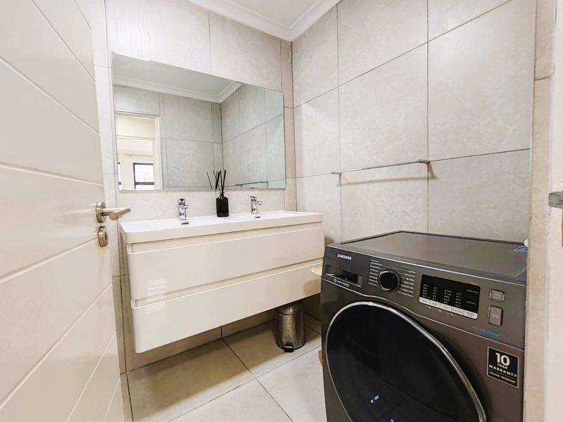 Modern 2-Bed Apartment with Table Mountain Views - Chapel Towers - Photo 7