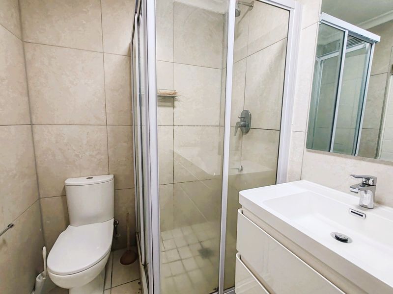 Modern 2-Bed Apartment with Table Mountain Views - Chapel Towers - Photo 8