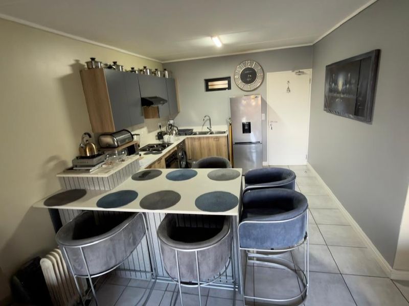 Modern 2-Bedroom Ground Floor Apartment - Green Park Lifestyle Estate, Boksburg - Photo 6