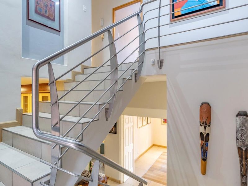 An Icon of Prestige And Timeless Luxury in the Heart of Muckleneuk - Photo 6