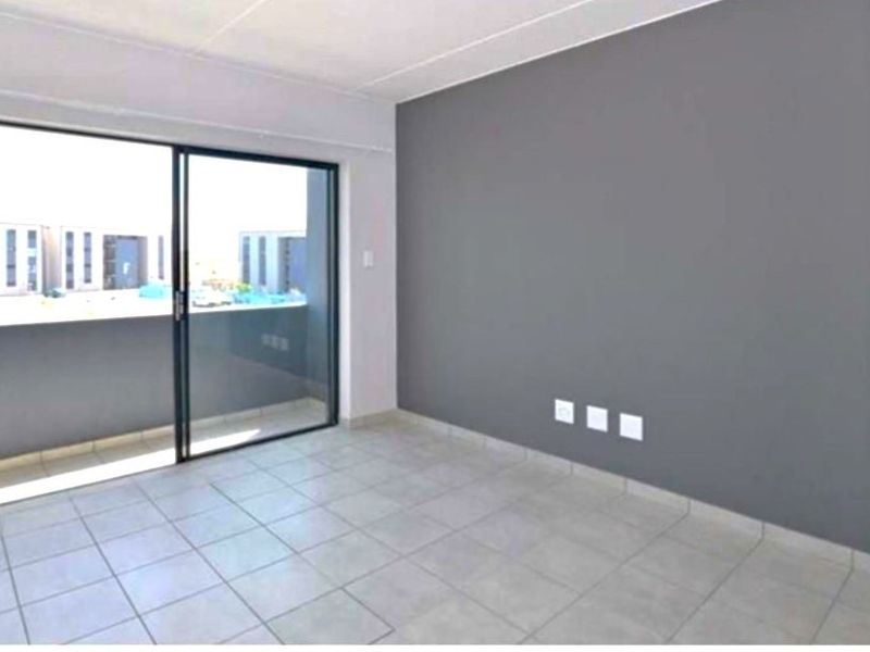 2 Bedroom 2 Bathroom For Sale In Parklands North - Photo 4