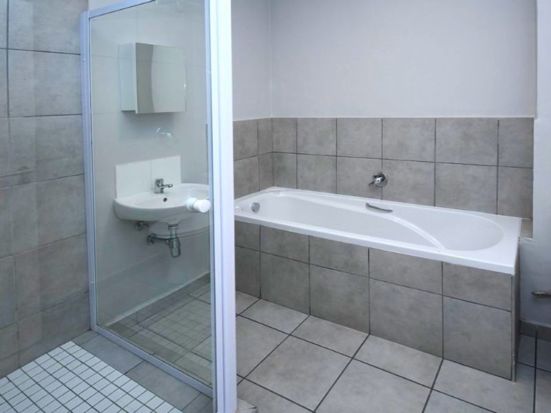 2 Bedroom 2 Bathroom For Sale In Parklands North - Photo 6