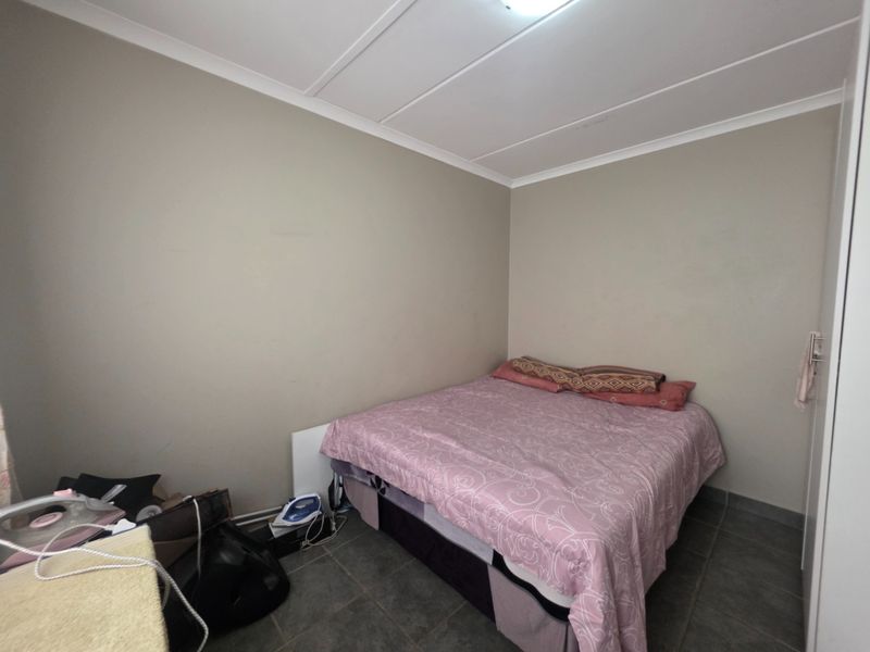 3 Bedroom Townhouse for Sale in Summerset - Photo 10