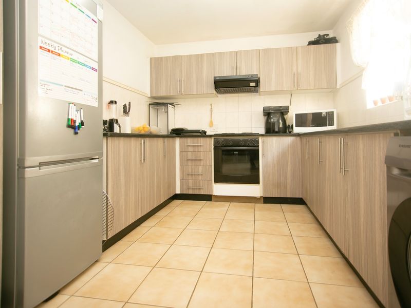 3‐Bed Duplex Investment Opportunity - Photo 3