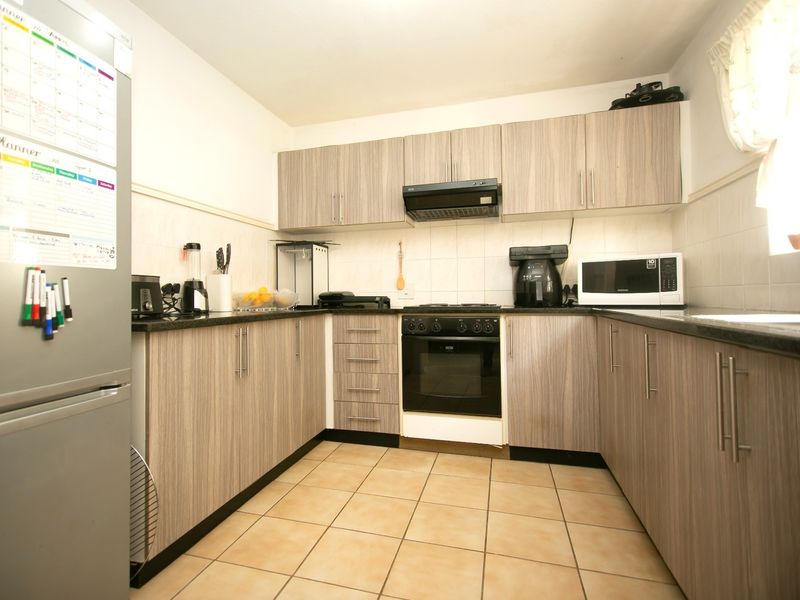 3‐Bed Duplex Investment Opportunity - Photo 5