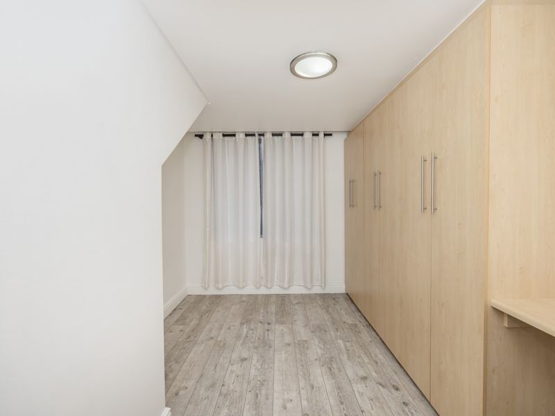 Unfurnished 2 Bed 2 Bath in Greenmarket Place - Photo 9