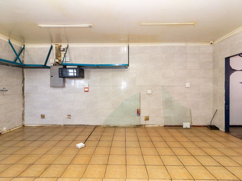 Prime Retail Shop to Let in Summerstrand | 80 sqm - Photo 10