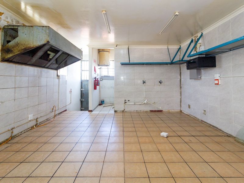 Prime Retail Shop to Let in Summerstrand | 80 sqm - Photo 8