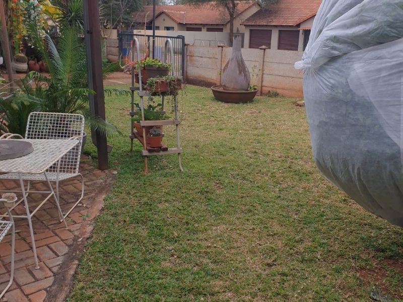 3 bedroom family home with a beautiful garden - Photo 10