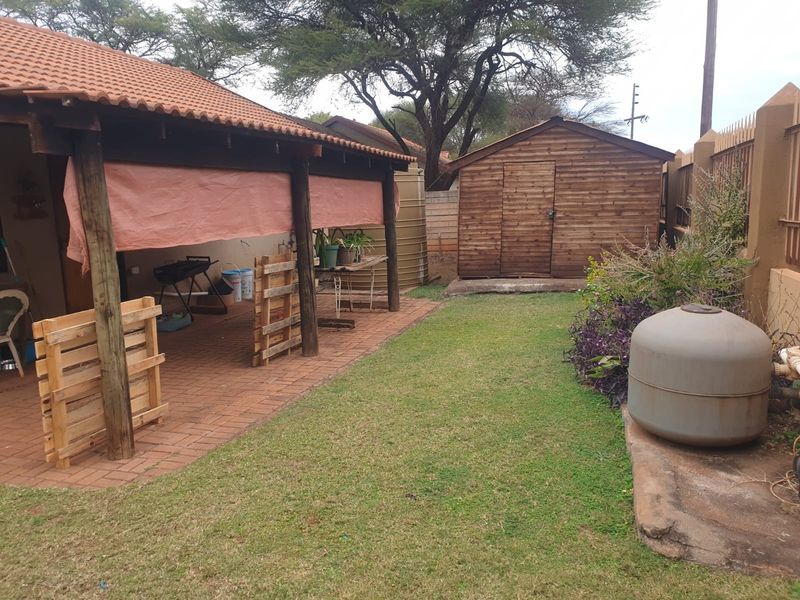 3 bedroom family home with a beautiful garden - Photo 9