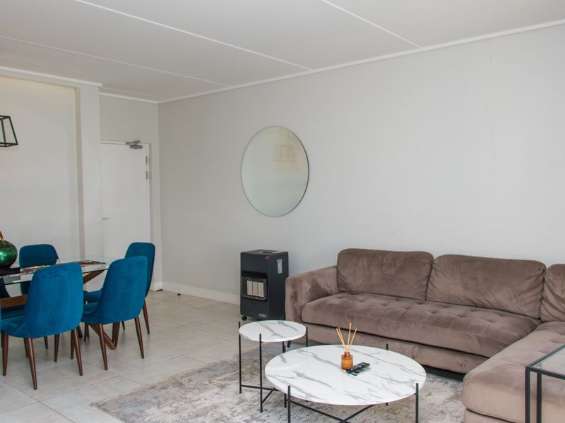 Sophisticated Design Apartment For Sale in The Polofields, Waterfall City - Photo 6