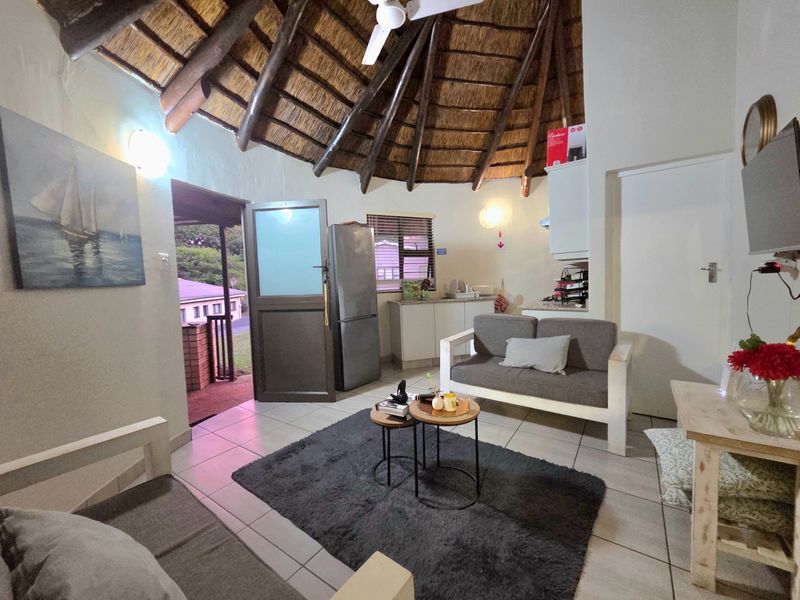 Convenient Beachside Getaway - Photo 6