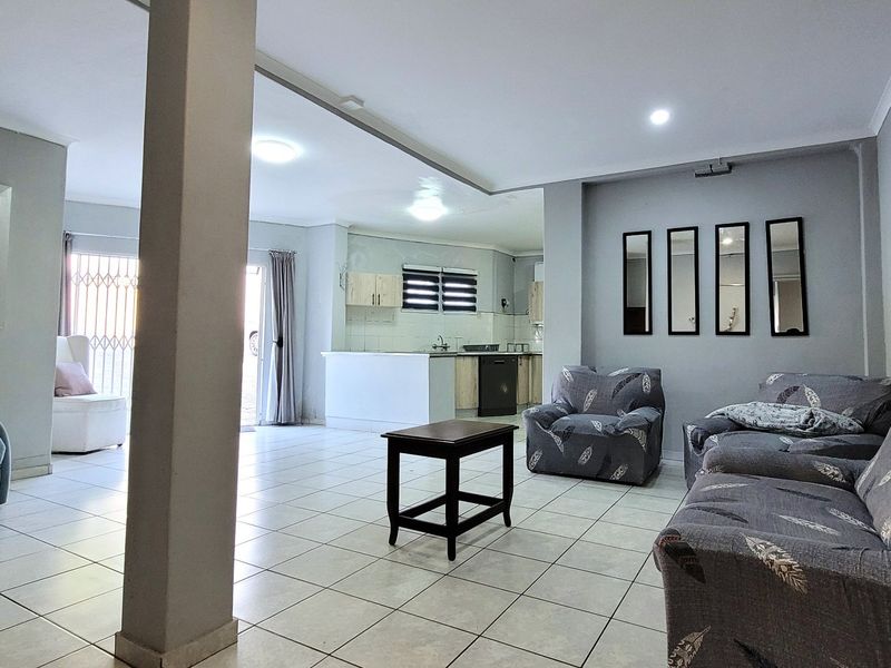 Family home for Rent: Ramsgate - Photo 1