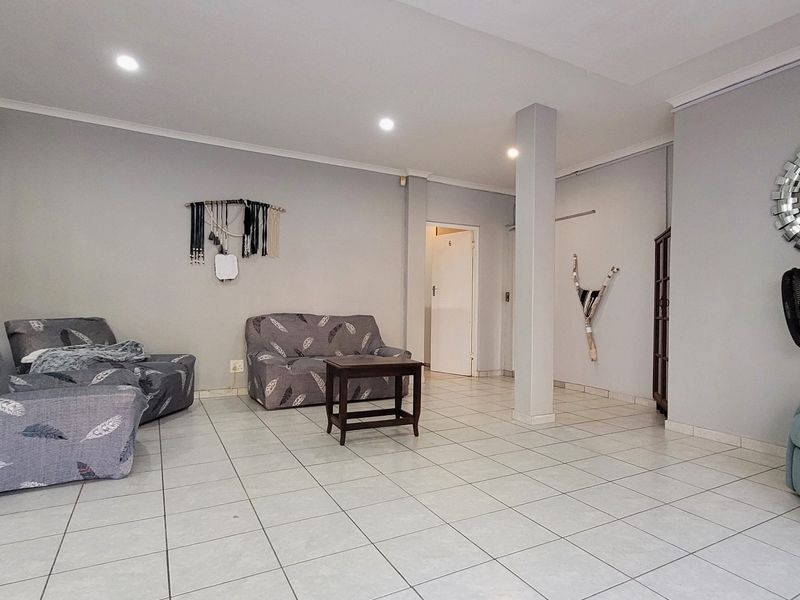 Family home for Rent: Ramsgate - Photo 2