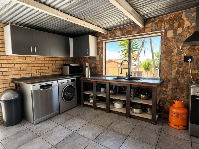 House For Sale in Southfork, Johannesburg - Photo 3