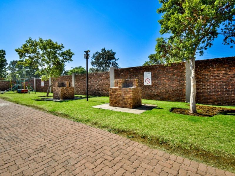 Apartment For Sale in Hughes, Boksburg - Photo 10