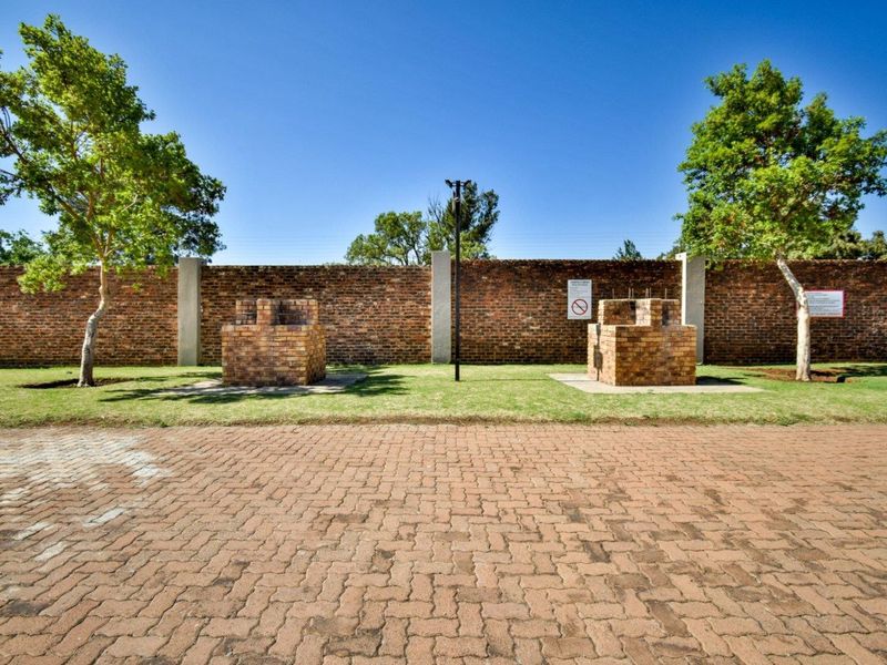 Apartment For Sale in Hughes, Boksburg - Photo 9