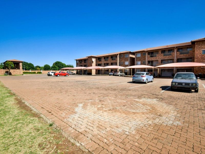 Apartment For Sale in Hughes, Boksburg - Photo 8