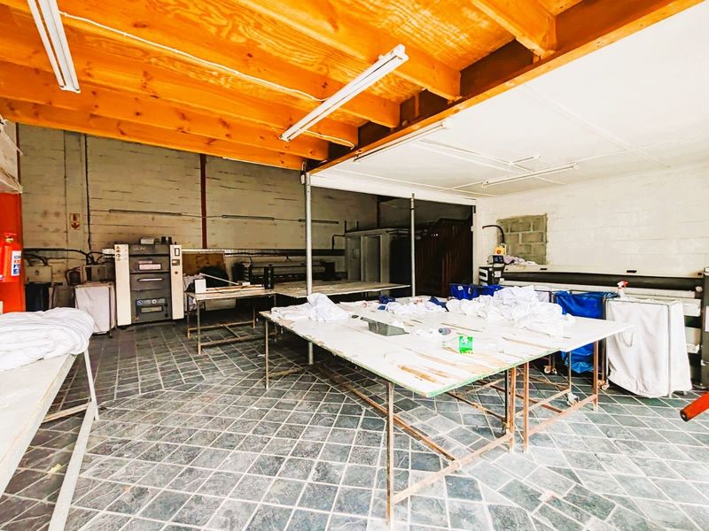 2 Double-Volume Mini Factories in Salt River, Cape Town - Photo 5