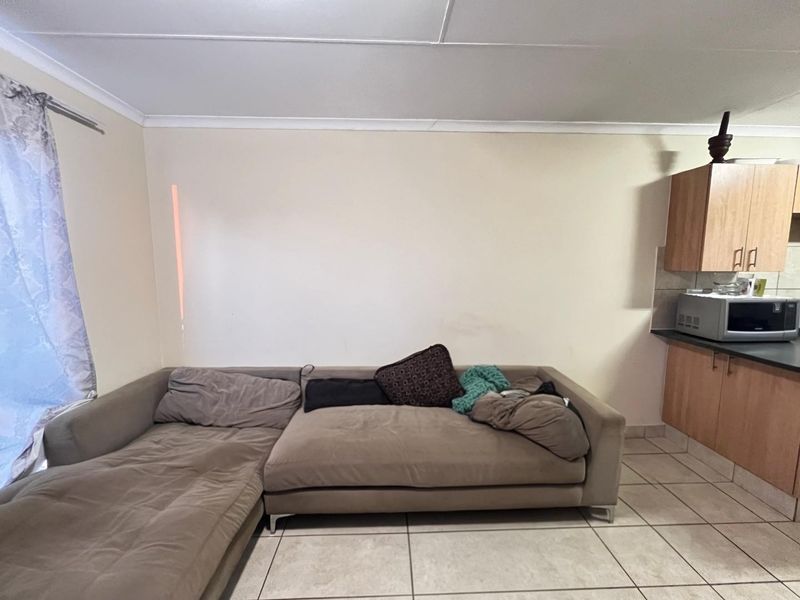 Apartment For Sale in Olympus AH, Pretoria - Photo 8