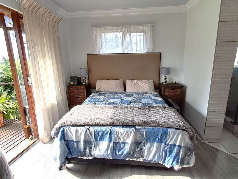 Three-bedroom house in Twee Rivieren, George - Photo 10