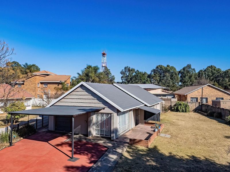 House For Sale in Bonaero Park, Kempton Park - Photo 1