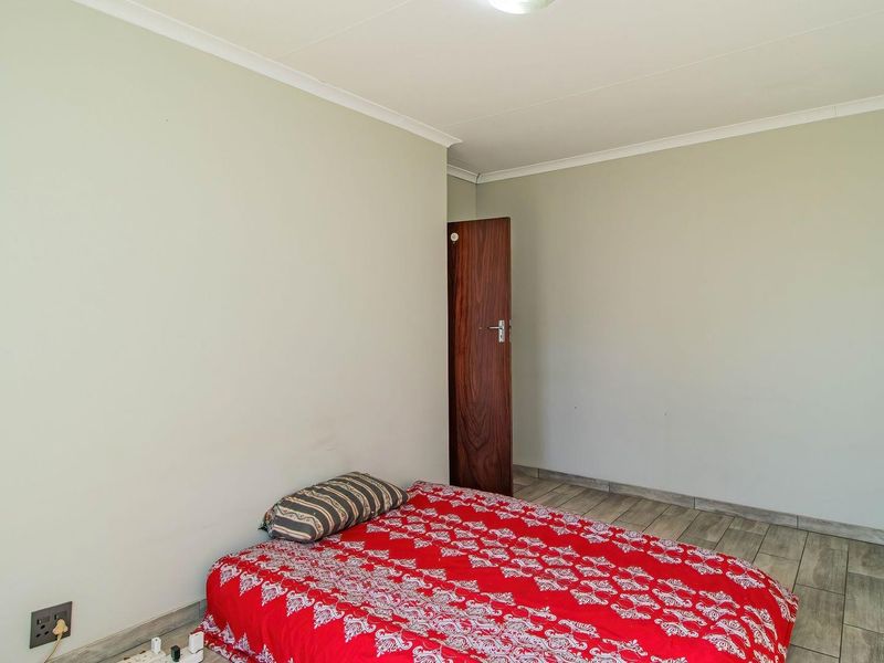 House For Sale in Bonaero Park, Kempton Park - Photo 8
