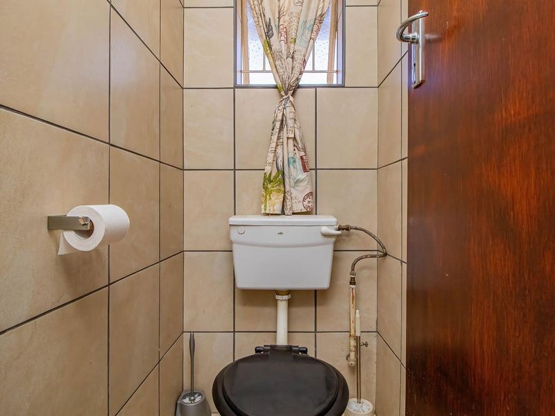 House For Sale in Bonaero Park, Kempton Park - Photo 5