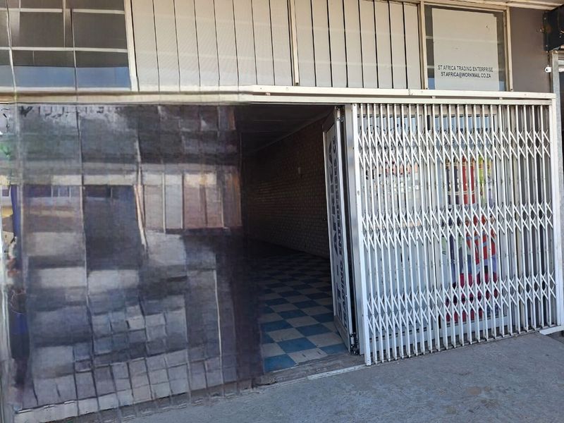 Commercial Property To Let - Photo 3