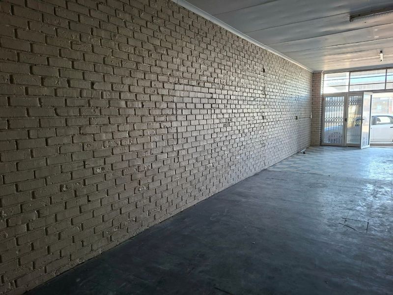 Commercial Property To Let - Photo 2