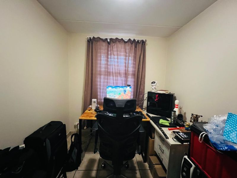 Apartment For Sale in Olympus AH, Pretoria - Photo 10