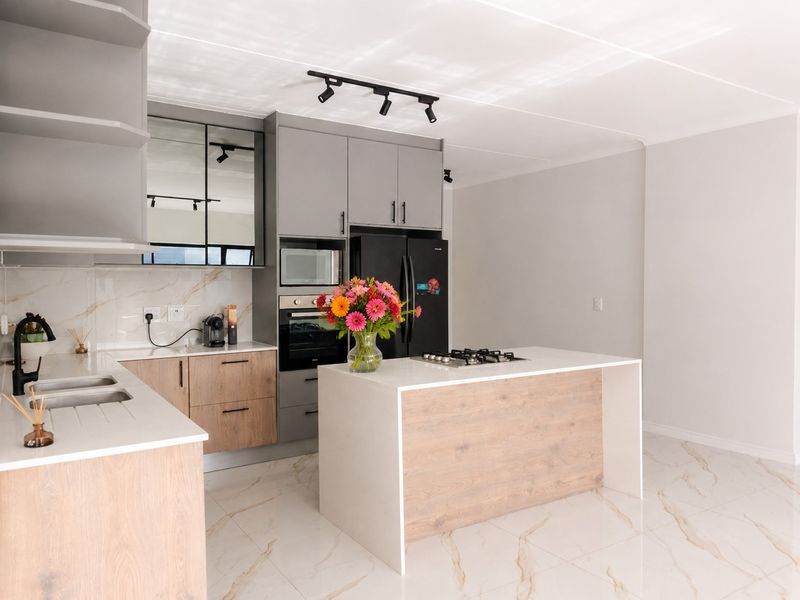 This is new-build luxury at an exceptional price point. Modern Luxury Living in the Heart of Sandown - Photo 1