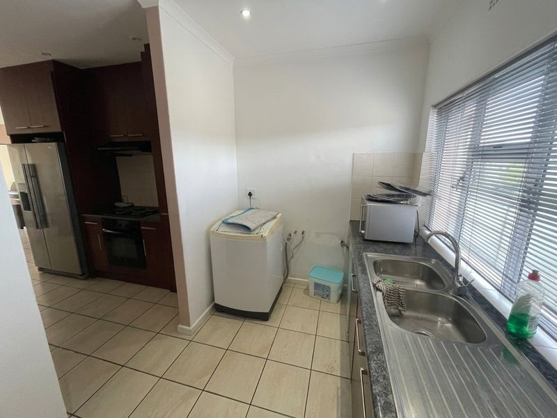 3 Bedroom Home To Rent in Eikenbosch, Kuils River - Photo 8