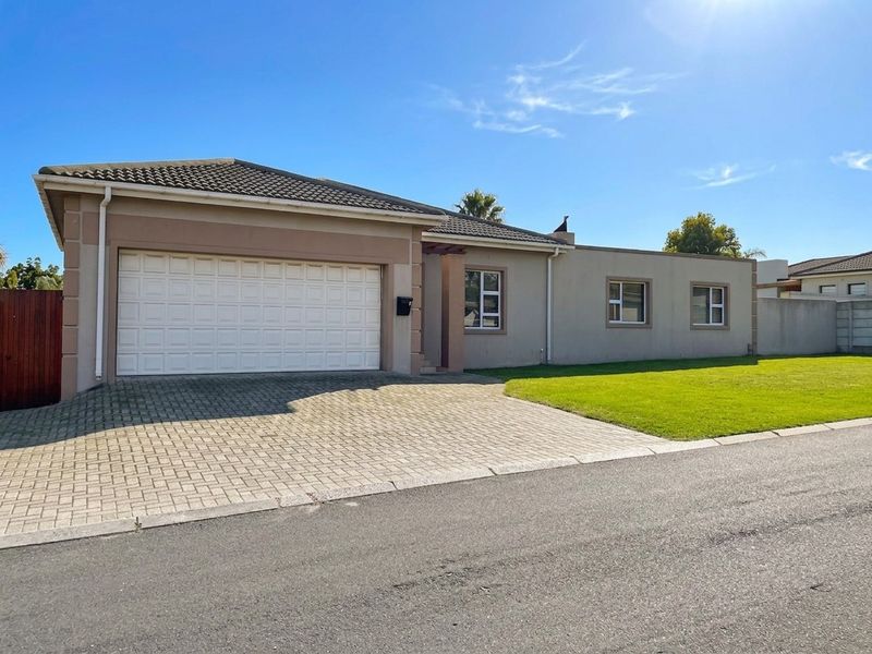 3 Bedroom Home To Rent in Eikenbosch, Kuils River - Photo 6