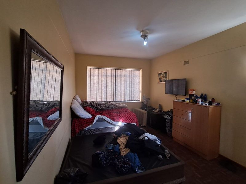 Flat apartment For Sale in Bellevue, Johannesburg - Photo 7