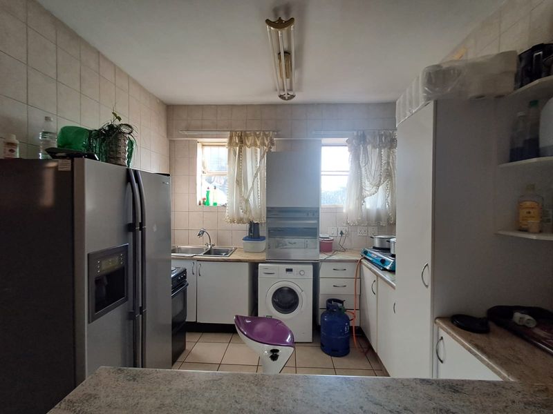 Flat apartment For Sale in Bellevue, Johannesburg - Photo 10