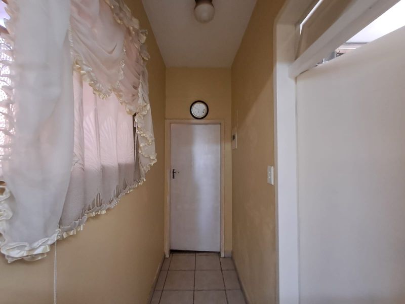 Flat apartment For Sale in Bellevue, Johannesburg - Photo 9