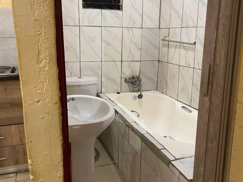 Room To Rent in Tekwane South, Tekwane, Nelspruit - Photo 2