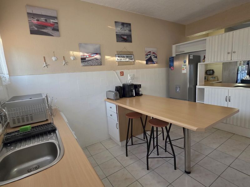 3 Bedroom Duplex Townhouse For Sale in Manaba Beach, KwaZulu Natal - Photo 9