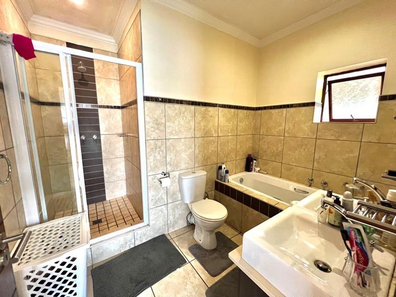 Townhouse For Sale in Pretoriuspark, Pretoria - Photo 10
